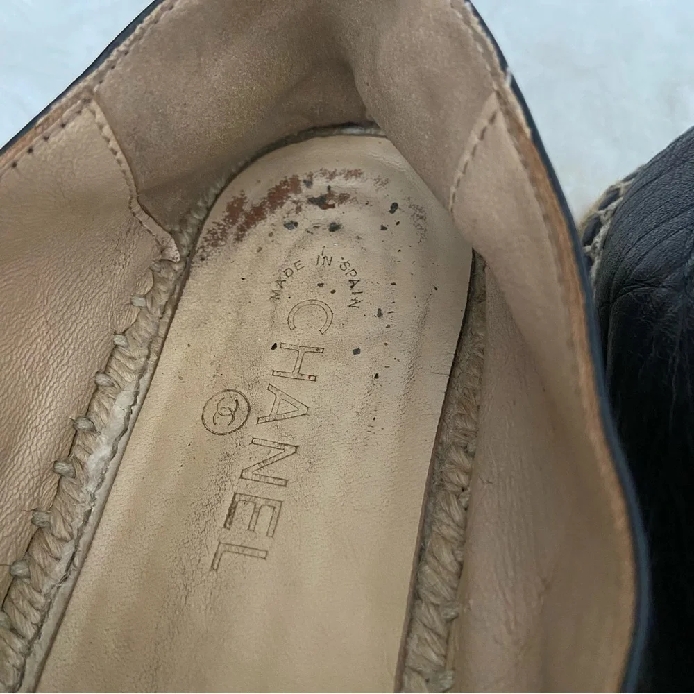 Chanel Black Lambskin Leather Espadrilles Flats Slip on CC Logo